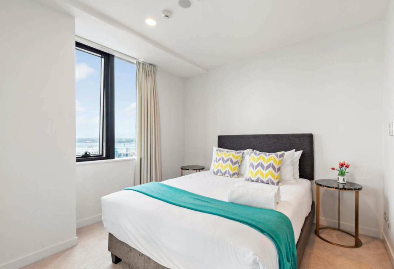 Skytower View And Seaview 2 Bedroom Apartment โอ๊คแลนด์ ภายนอก รูปภาพ