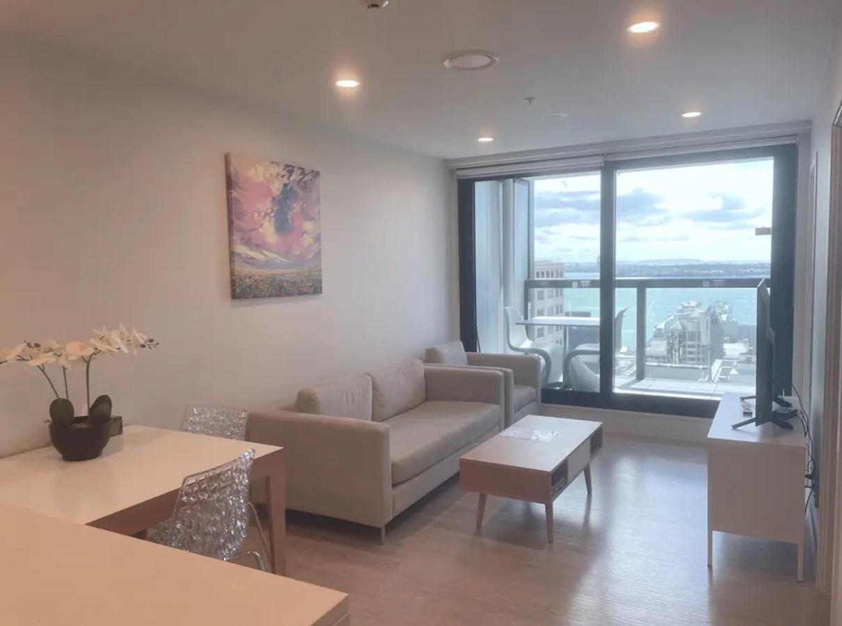 Skytower View And Seaview 2 Bedroom Apartment โอ๊คแลนด์ ภายนอก รูปภาพ